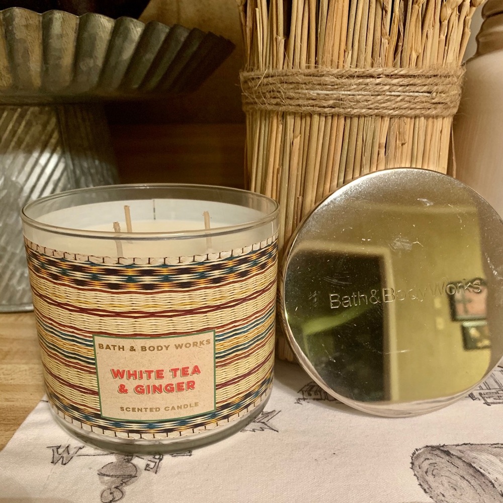 Bath and body works candle